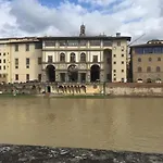 Ponte Vecchio Space